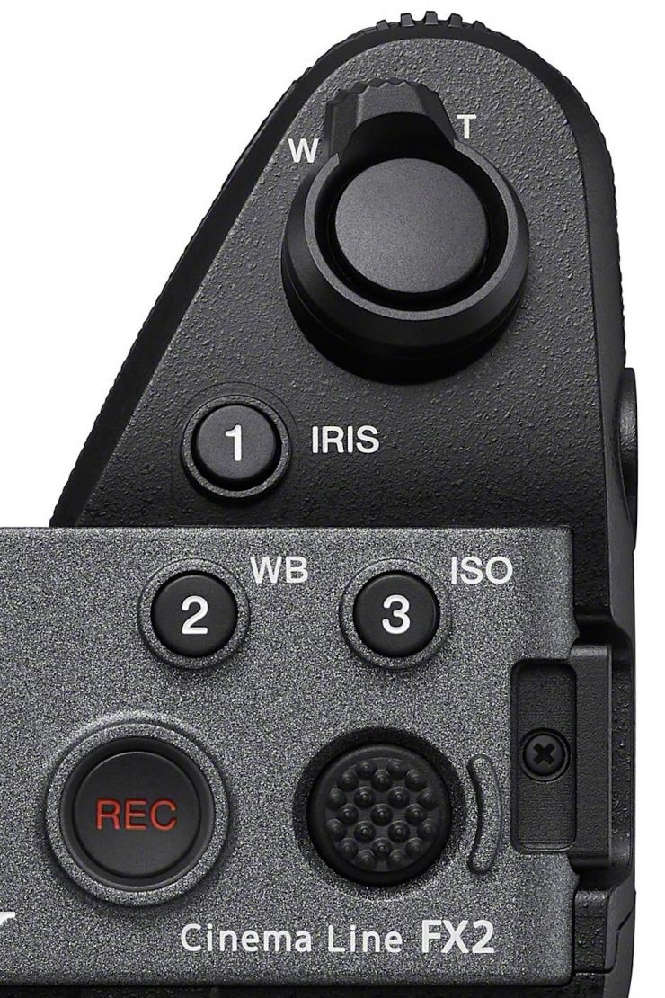 Sony FX2– 33MP Full-Frame CMOS Exmor R Sensor, AI-Powered Auto